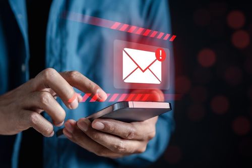 Ngân hàng cảnh báo lừa đảo qua email 'xác minh giao dịch'