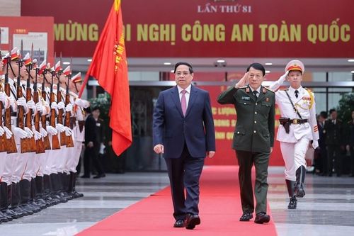 Thủ tướng: Xây dựng nếp sống văn hóa, văn minh, nhân văn trong công an nhân dân