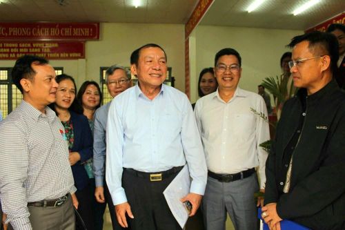 Bộ trưởng Nguyễn Văn Hùng gợi mở xây dựng 'Trạm dừng sinh thái, văn hóa và trải nghiệm' tại xã Đăk Rve