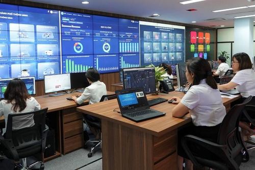 Hành chính công Đà Nẵng: 'Gõ cửa' từng nhà bằng công nghệ