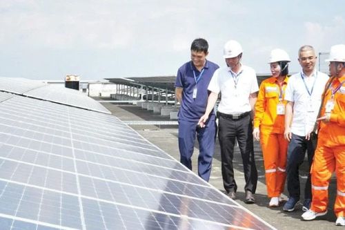 Phát triển điện mặt trời mái nhà là xu hướng tất yếu