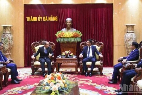 Bí thư Thành ủy Đà Nẵng tiếp Tổng lãnh sự nước Cộng hòa Dân chủ Nhân dân Lào chào kết thúc nhiệm kỳ