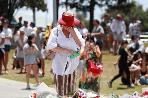 Điện thăm hỏi về vụ xả súng gây nhiều thương vong tại Australia