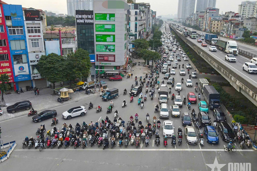 Hơn 1.800 camera AI tại Hà Nội vận hành: Người dân chấp hành luật giao thông nghiêm túc hơn