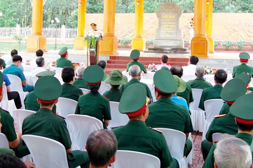Sư đoàn 302 (Quân khu 7) hành quân 'Về nguồn'