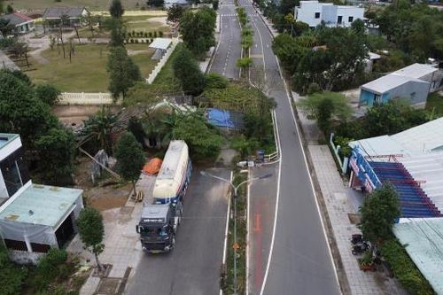 Cần sớm gỡ 'nút thắt' trên đường ĐH4?