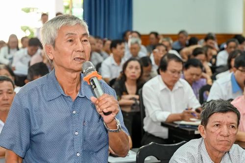 Cử tri kiến nghị nâng cao chất lượng khám, chữa bệnh tuyến y tế cơ sở