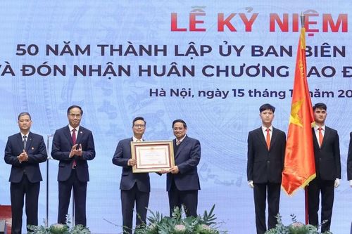 Đầu tư cho khu vực biên giới ít nhất phải bằng hoặc cao hơn trong nội địa