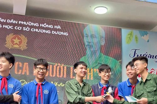 'Vang mãi bài ca người lính' từ hoạt cảnh sân khấu hóa