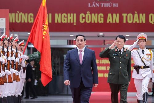 Công an nhân dân thực hiện '3 nhất – 3 tốt', kiến tạo môi trường an toàn cho tăng trưởng hai con số