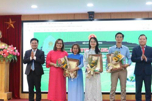 Báo Pháp luật Việt Nam giành giải B, Giải Báo chí viết về Bảo vệ môi trường ngành Công Thương
