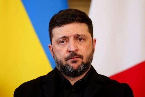 Tổng thống Ukraine từ bỏ tham vọng gia nhập NATO trước thềm đàm phán hòa bình