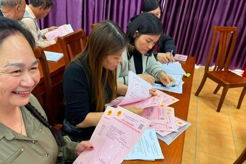 Gần 20 năm chờ đợi, cư dân khu đô thị mới đảo Sa Tô được cấp sổ