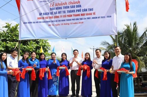 Khánh thành cầu Sáu Dừa do báo Tiền Phong kết nối tặng người dân Cần Thơ