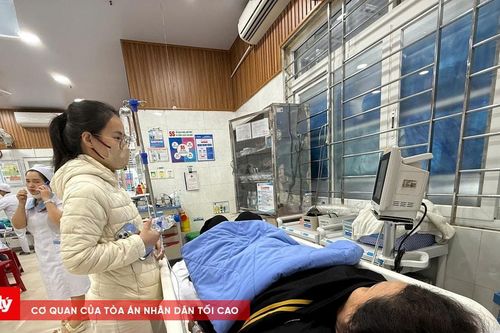 Điều tra vụ hàng chục người nghi ngộ độc khi ăn bánh mì tại Quảng Ngãi