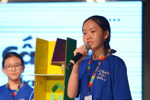 STEAM for Girls 2025 - mở lối đưa nữ sinh bước vào khoa học xanh