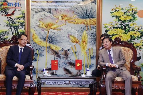 Lãnh đạo VKSND tối cao tiếp Đoàn đại biểu VKSND tối cao Trung Quốc