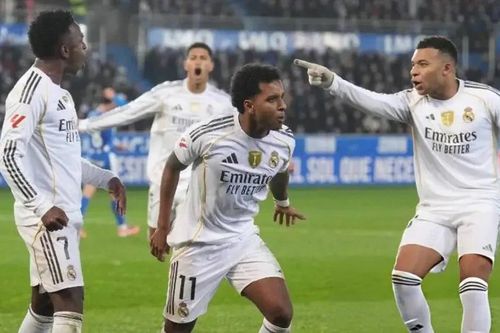 Bóng đá châu Âu cuối tuần: Real, Bayern chật vật trước đối thủ 'chiếu dưới'