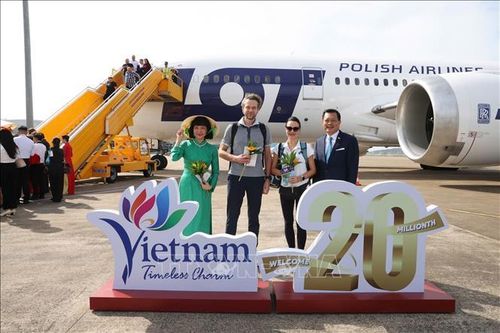 Việt Nam đón vị khách du lịch quốc tế thứ 20 triệu trong năm 2025