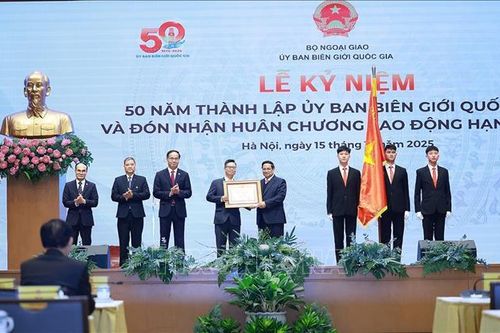 Thủ tướng Phạm Minh Chính: Thực hiện '3 kiên' cho biên giới hòa bình, hợp tác, phát triển