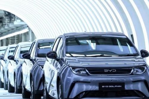 Xe điện Trung Quốc tràn ra khu vực với mức giảm chưa từng có