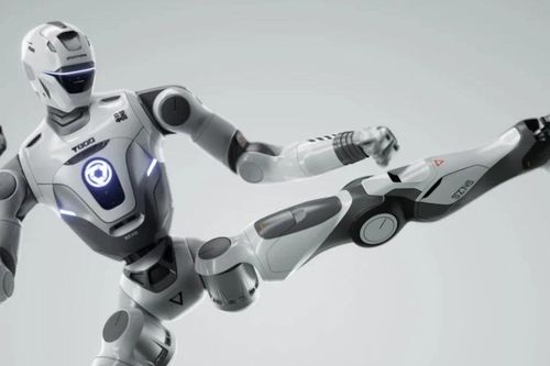 Cuộc đua robot hình người đảo chiều: Startup robot 150.000 USD của Trung Quốc đánh bại Elon Musk