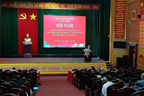 'Lá chắn' cho người yếu thế