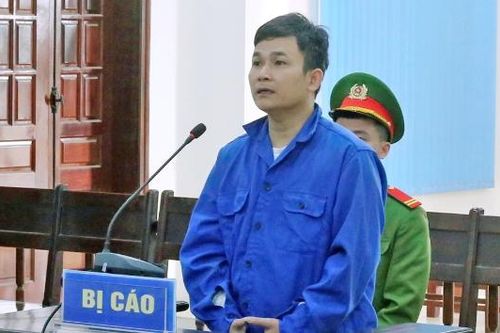 Lĩnh 12 năm tù vì chiếm đoạt tiền mua ô tô cho bạn gái