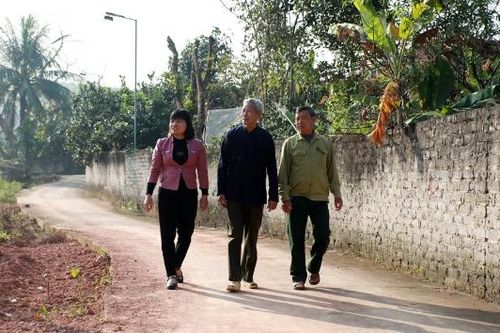 Người có uy tín góp phần xây dựng đời sống mới ở xã Kép