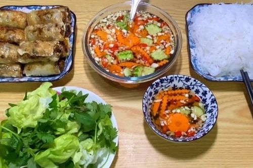 Cách làm nem rươi giòn rụm, chuẩn vị đặc sản miền Bắc