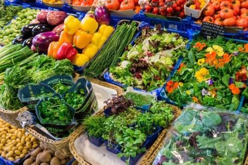 Mẹo chọn rau ăn lẩu hải sản giúp tăng vị ngọt, khử tanh