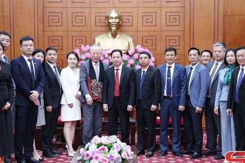 Đồng chí Bí thư Tỉnh ủy Sơn La tiếp và làm việc với Đoàn công tác Tập đoàn Xây dựng Thái Bình Dương (Trung Quốc)