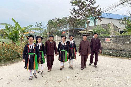 Những người giữ gìn và làm mới Soọng cô