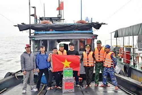 Vững vàng nơi đầu sóng