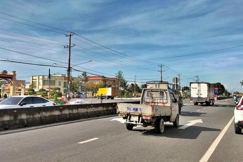 Bổ sung báo hiệu, xử lý các điểm mất an toàn giao thông trên QL1 qua Cà Mau