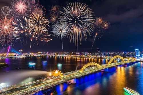 Phát triển công nghiệp văn hóa Việt Nam: Động lực từ bản sắc và sáng tạo