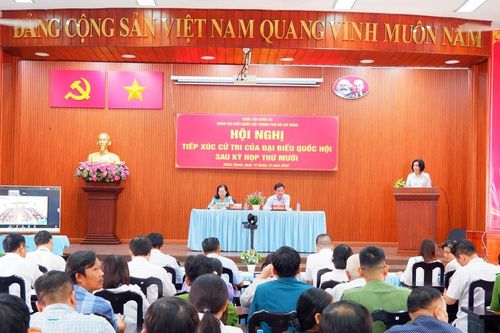 Cử tri kỳ vọng các Nghị quyết sớm đi vào cuộc sống