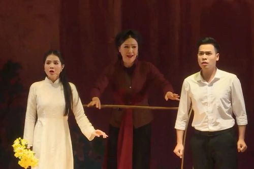 Tôn vinh người Hà Nội qua vở chèo 'Người hát ả đào'