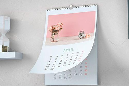 Treo lịch năm mới đúng phong thủy hút may mắn, tài lộc