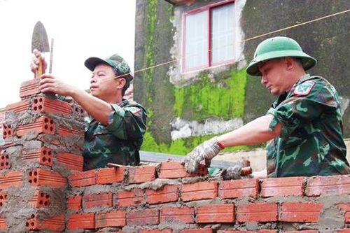 Đẩy nhanh tiến độ xây dựng, những ngôi nhà kiên cố trong 'Chiến dịch Quang Trung' sắp được trao tận tay người dân