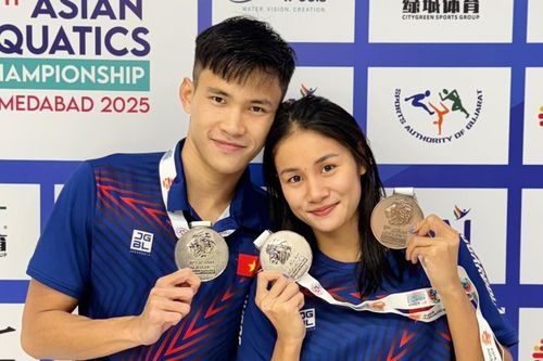 Chuyện tình 'hoàng tử ếch' và nữ kình ngư bật khóc ở SEA Games 33
