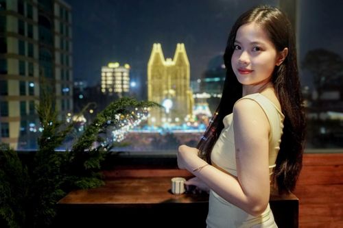 Quán cà phê ngắm Nhà thờ Đức Bà TP.HCM ngừng đón khách buổi tối