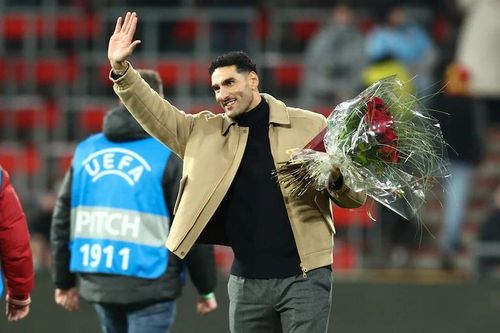 Fellaini theo nghiệp HLV