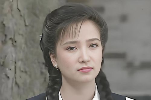 Cảnh hỗn loạn đáng buồn ở tang lễ Hà Tình 'Tây du ký'