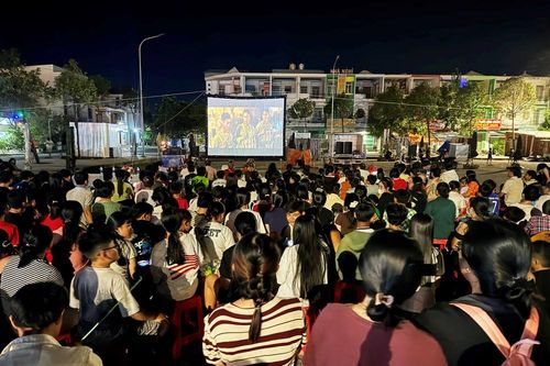 Khán giả An Giang vẫn sốt với phim 'Mưa đỏ'