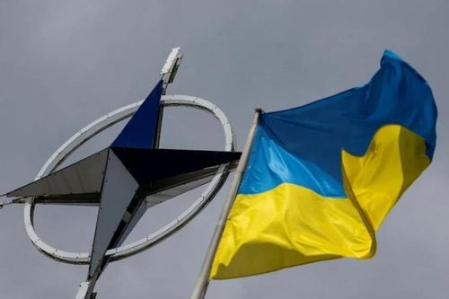 Ukraine từ bỏ mục tiêu gia nhập NATO