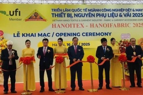 Khai mạc Triển lãm quốc tế ngành dệt may HanoiTex & HanoiFabric 2025