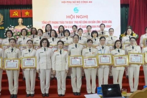 Phẩm chất nhân văn, nghĩa tình trong phong trào thi đua của phụ nữ Công an
