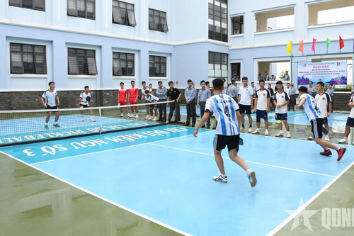 Chi đội Kiểm ngư số 3 tổ chức giải thi đấu thể thao chào mừng ngày thành lập Quân đội