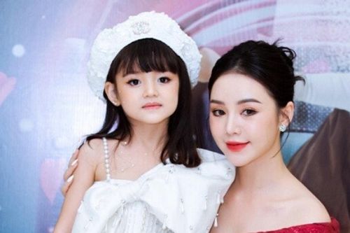 Sao nhí An Nhiên: Tự lập ở tuổi lên 8 và tác phong chuyên nghiệp